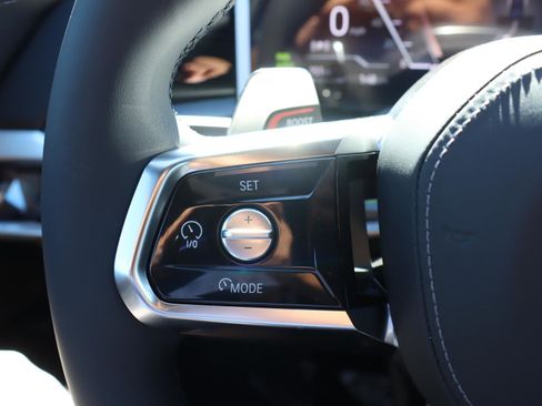 New 2026 BMW 740i w/ Premium Package image 17