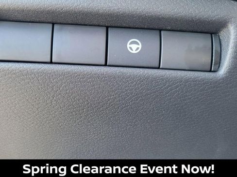 New 2025 Nissan Kicks SR AWD/4WD image 18