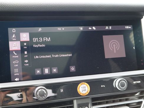 New 2026 Porsche Macan image 18