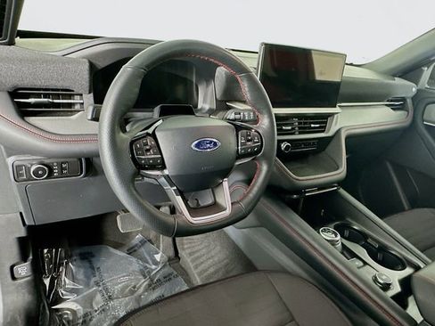 Used 2025 Ford Explorer ST-Line w/ ST-Line Street Pack AWD/4WD image 11