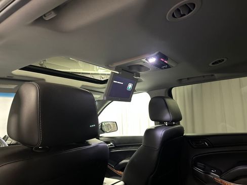 Used 2015 Chevrolet Tahoe LTZ AWD/4WD image 24