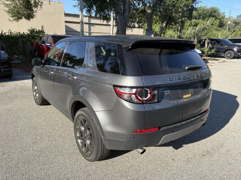 Used 2019 Land Rover Discovery Sport HSE AWD/4WD image 5