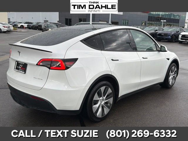 Used 2024 Tesla Model Y Long Range AWD/4WD image 9