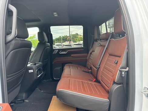 New 2026 GMC Sierra 3500 Denali Ultimate AWD/4WD image 32