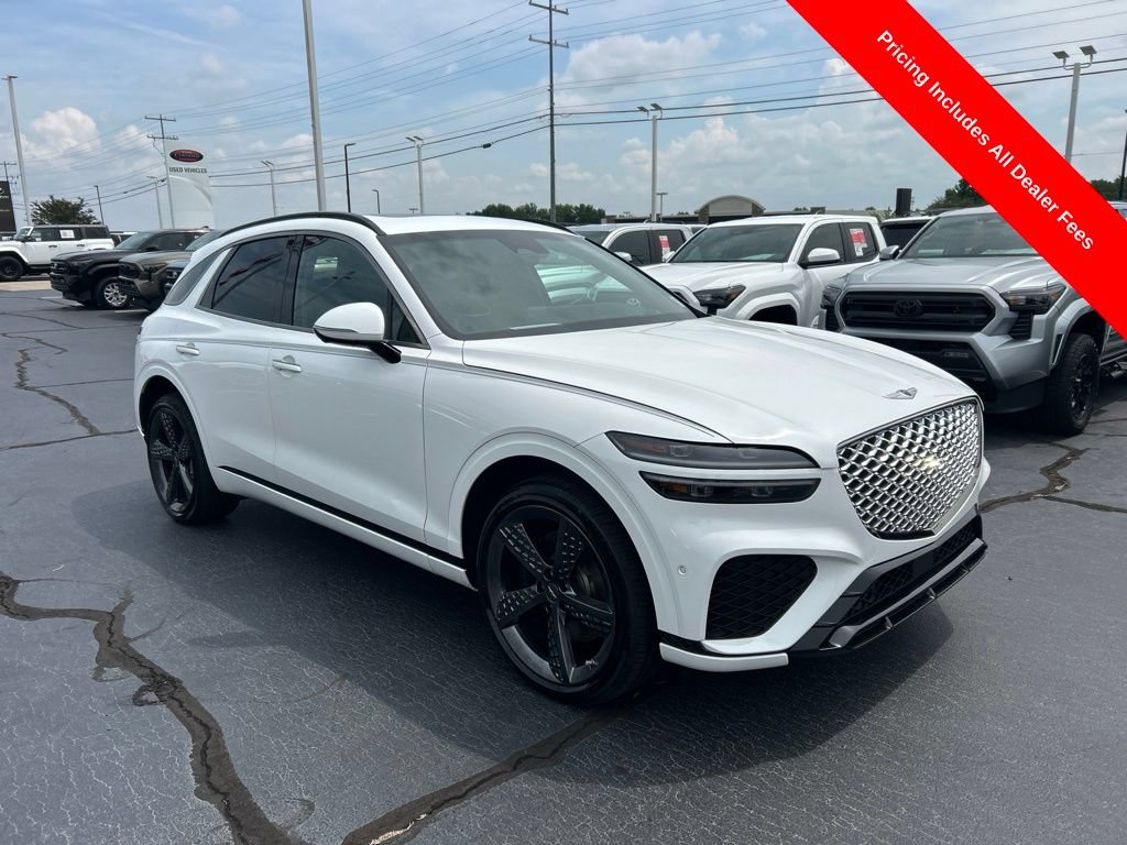Used 2022 Genesis GV70 3.5T Sport w/ Sport Prestige Package AWD/4WD image 28