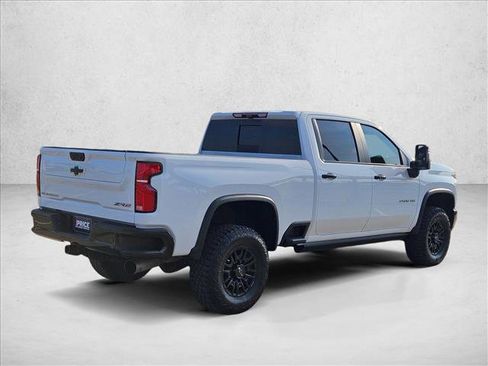 Certified 2025 Chevrolet Silverado 2500 ZR2 w/ Technology Package image 5