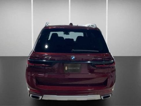 Used 2024 BMW X7 xDrive40i AWD/4WD image 9