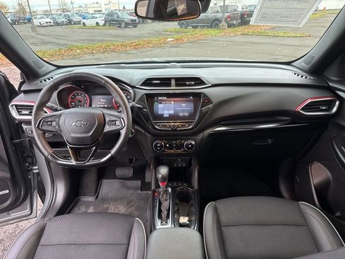 Used 2023 Chevrolet TrailBlazer RS w/ Sun and Liftgate Package image 25