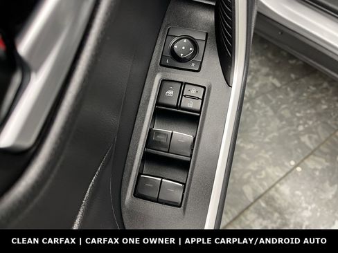 Used 2024 Toyota RAV4 SE w/ Convenience Package image 8