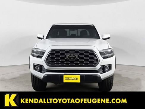 Used 2021 Toyota Tacoma TRD Off-Road w/ Technology Package image 8