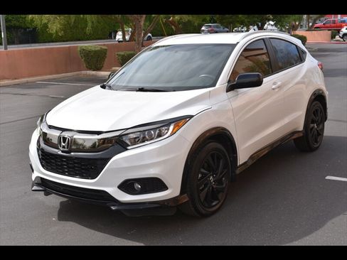 Used 2021 Honda HR-V Sport image 3