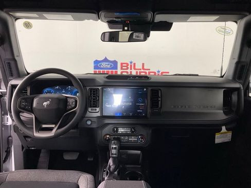 New 2026 Ford Bronco 2-Door AWD/4WD image 17