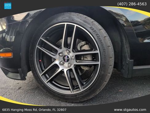 Used 2012 Ford Mustang GT Premium image 25