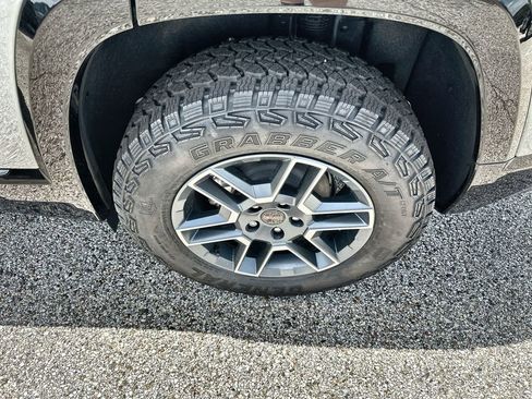 New 2026 GMC Terrain AT4 w/ Convenience Package III AWD/4WD image 12