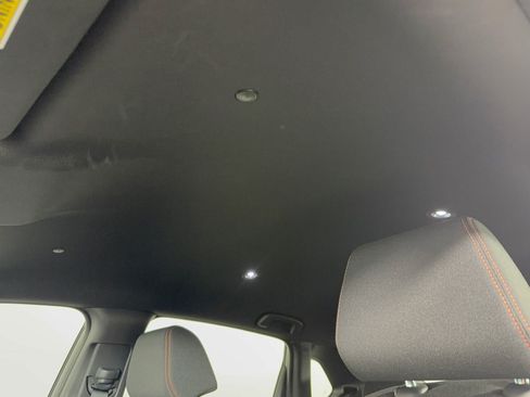 Certified 2025 Honda HR-V Sport image 27