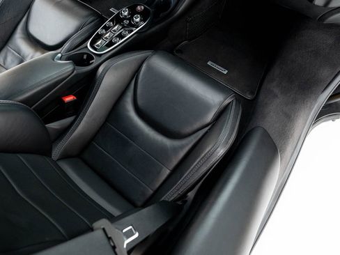 Used 2023 McLaren GT image 34