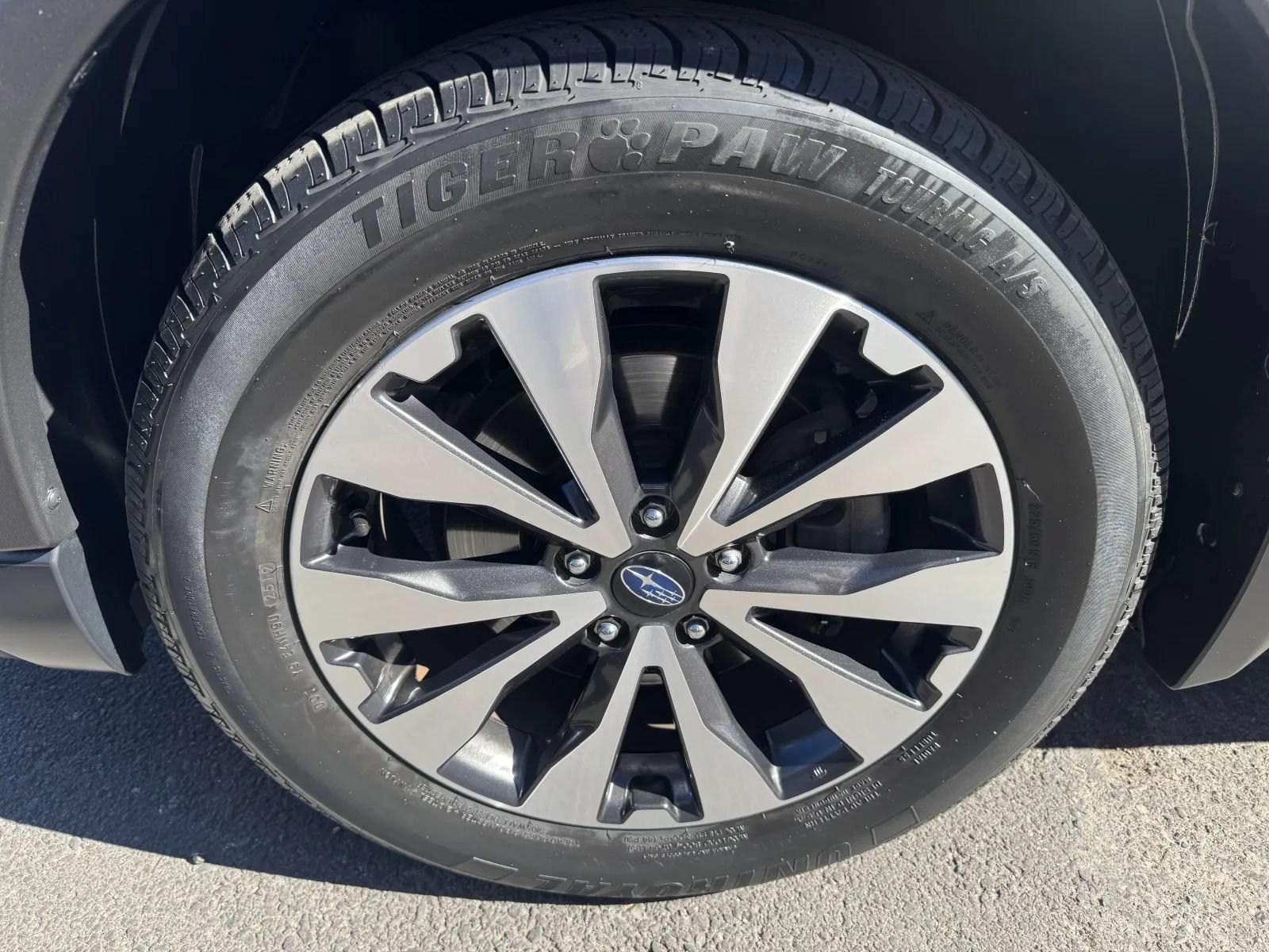 Used 2017 Subaru Outback 2.5i Limited AWD/4WD image 15