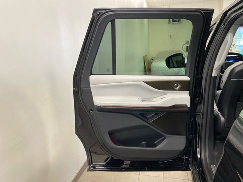 New 2026 Lincoln Navigator L Black Label image 11