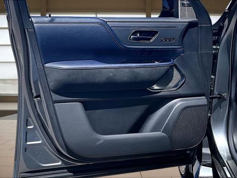 Certified 2026 INFINITI QX80 4WD image 23