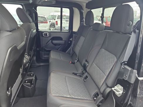 New 2026 Jeep Gladiator Mojave image 23