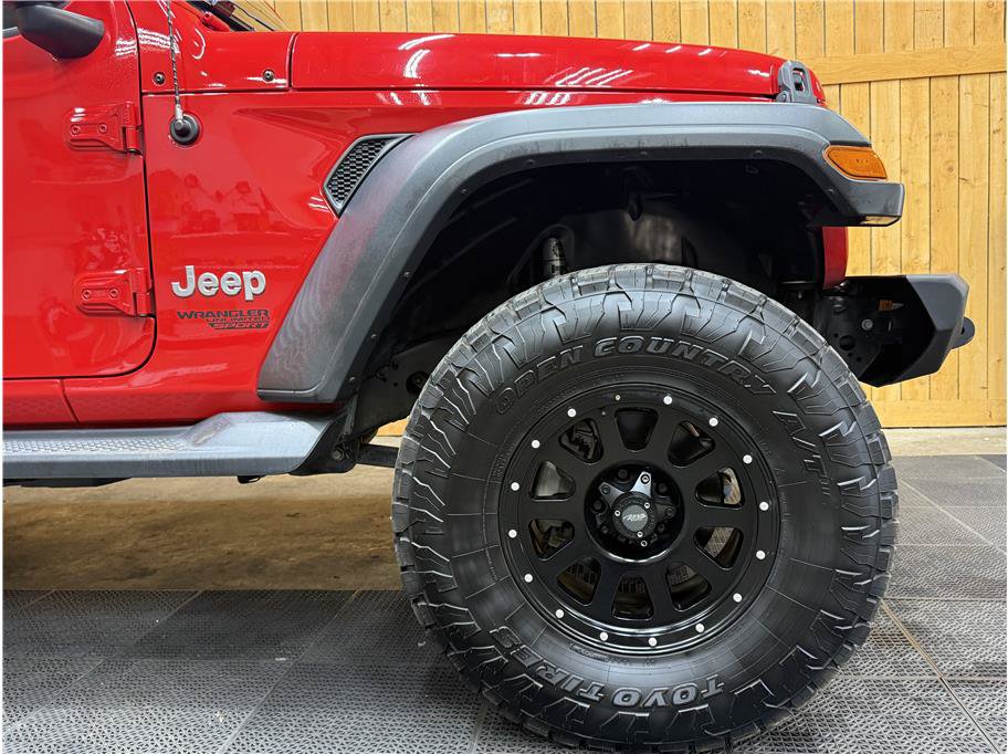 Used 2018 Jeep Wrangler Unlimited Sport S AWD/4WD image 5