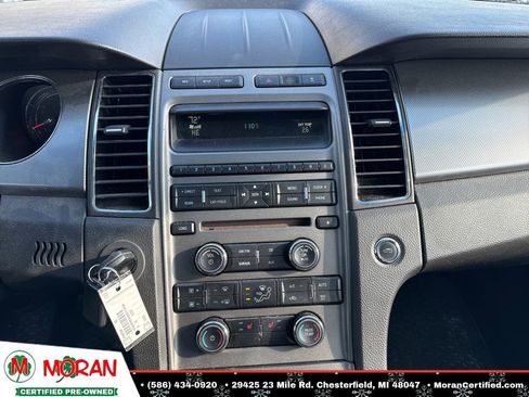 Used 2010 Ford Taurus SEL image 17