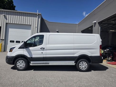 Used 2025 Ford Transit 250 Low Roof w/ Exterior Upgrade Package RWD image 6