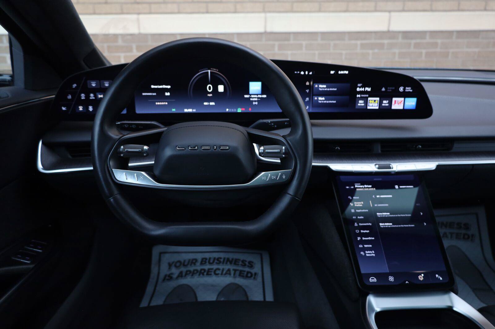 Used 2025 Lucid Air Touring AWD/4WD image 33