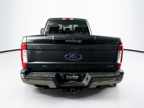 Used 2017 Ford F250 XLT w/ XLT Premium Package AWD/4WD image 7