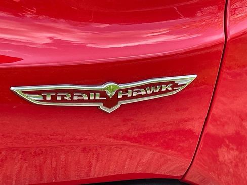 Used 2017 Jeep Renegade Trailhawk w/ Premium Trailhawk Package AWD/4WD image 21