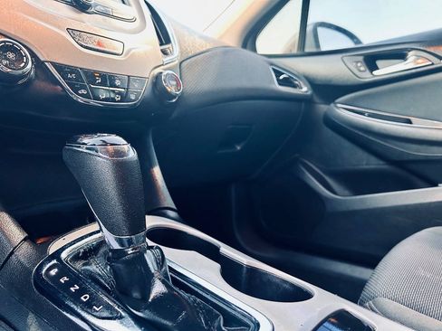 Used 2016 Chevrolet Cruze LS FWD image 14