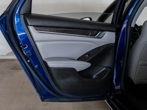 Used 2018 Honda Accord EX-L image 50
