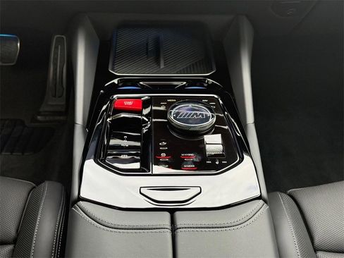 Used 2025 BMW M5 w/ Carbon Package image 13