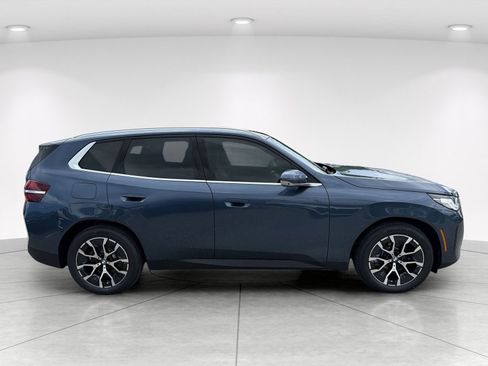 New 2026 BMW X3 xDrive30i w/ Premium Package AWD/4WD image 3