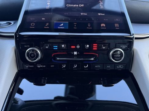 Used 2021 Jeep Grand Cherokee L Overland w/ Luxury Tech Group IV image 23