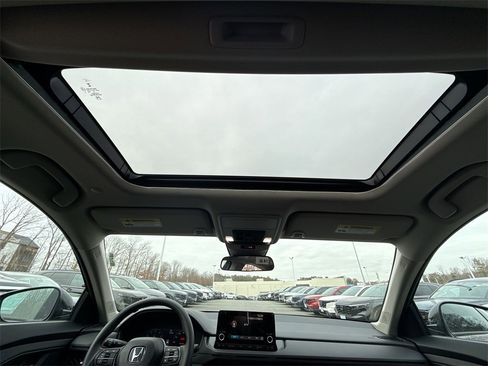 New 2025 Honda Accord SE image 16