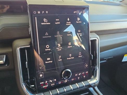 New 2026 GMC Yukon XL Denali Ultimate AWD/4WD image 13