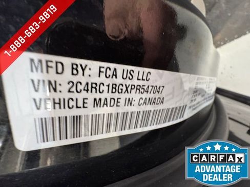 Used 2023 Chrysler Pacifica Touring-L FWD image 28