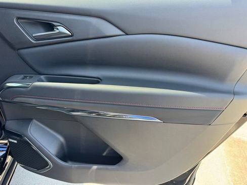 New 2026 Chevrolet Traverse RS FWD image 9
