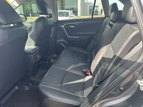 Used 2022 Toyota RAV4 XLE Premium AWD/4WD image 16