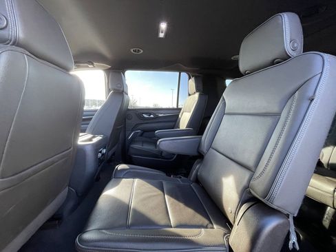 Used 2022 GMC Yukon XL Denali image 26