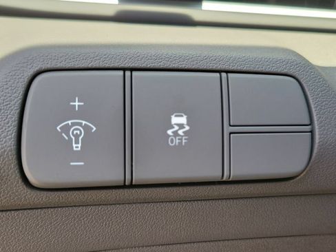 New 2026 Hyundai Elantra Sport FWD image 11