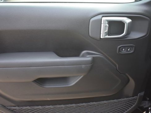 New 2026 Jeep Gladiator Sport image 13