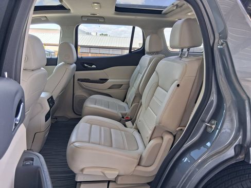 Used 2021 GMC Acadia Denali w/ Denali Technology Package FWD image 22