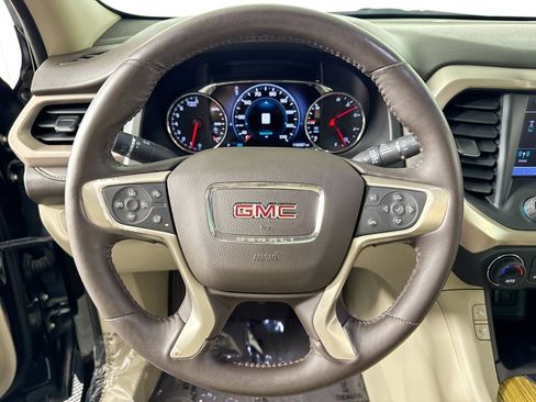 Used 2018 GMC Acadia Denali w/ Technology Package image 12
