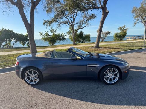 Used 2007 Aston Martin V8 Vantage Roadster image 12