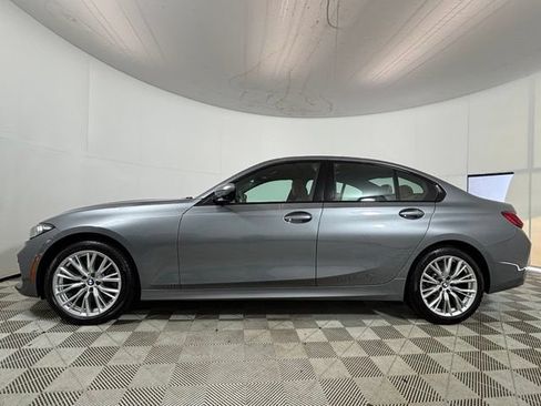 Used 2023 BMW 330i xDrive Sedan w/ Premium Package AWD/4WD image 4