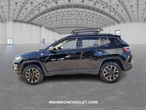 Used 2021 Jeep Compass Trailhawk image 4