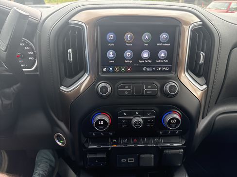 Used 2022 Chevrolet Silverado 2500 High Country AWD/4WD image 18