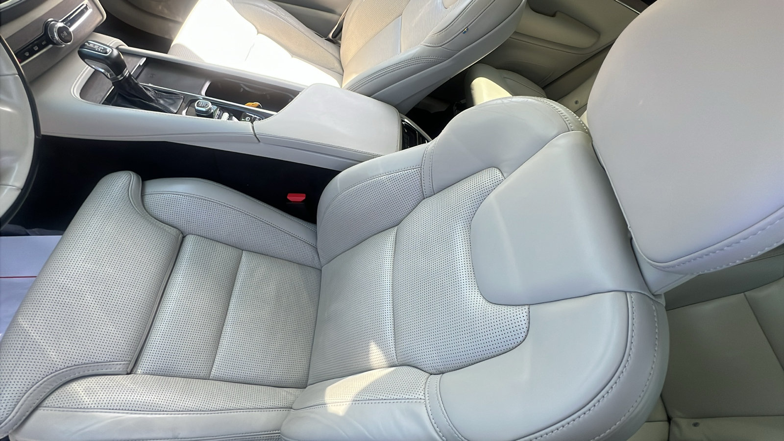 Used 2021 Volvo XC90 T6 Inscription w/ Advanced Package AWD/4WD image 11